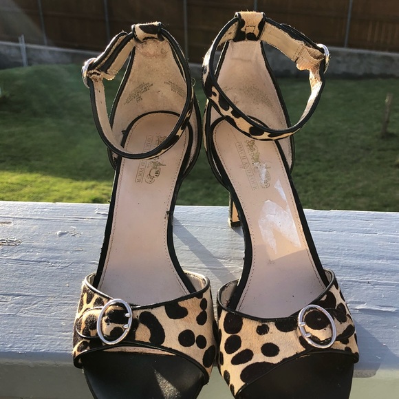 ❌SOLD❌ Coach Leopard Print Ankle Strap - Picture 2 of 8